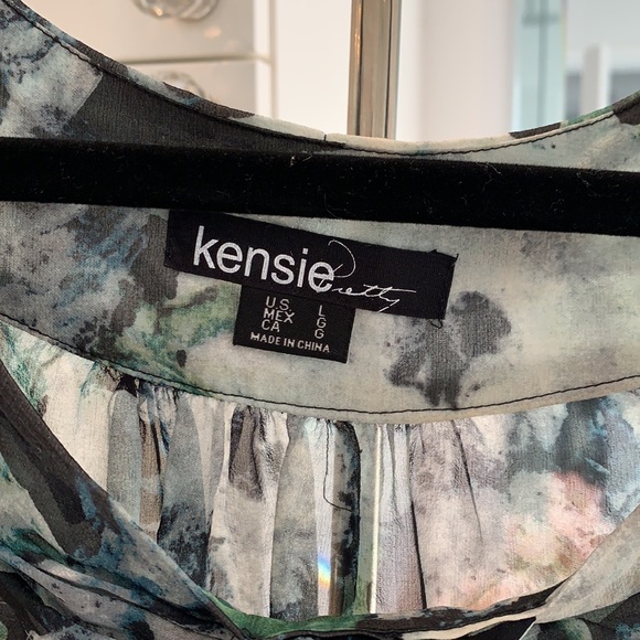 Kensie pretty blouse - Picture 3 of 8